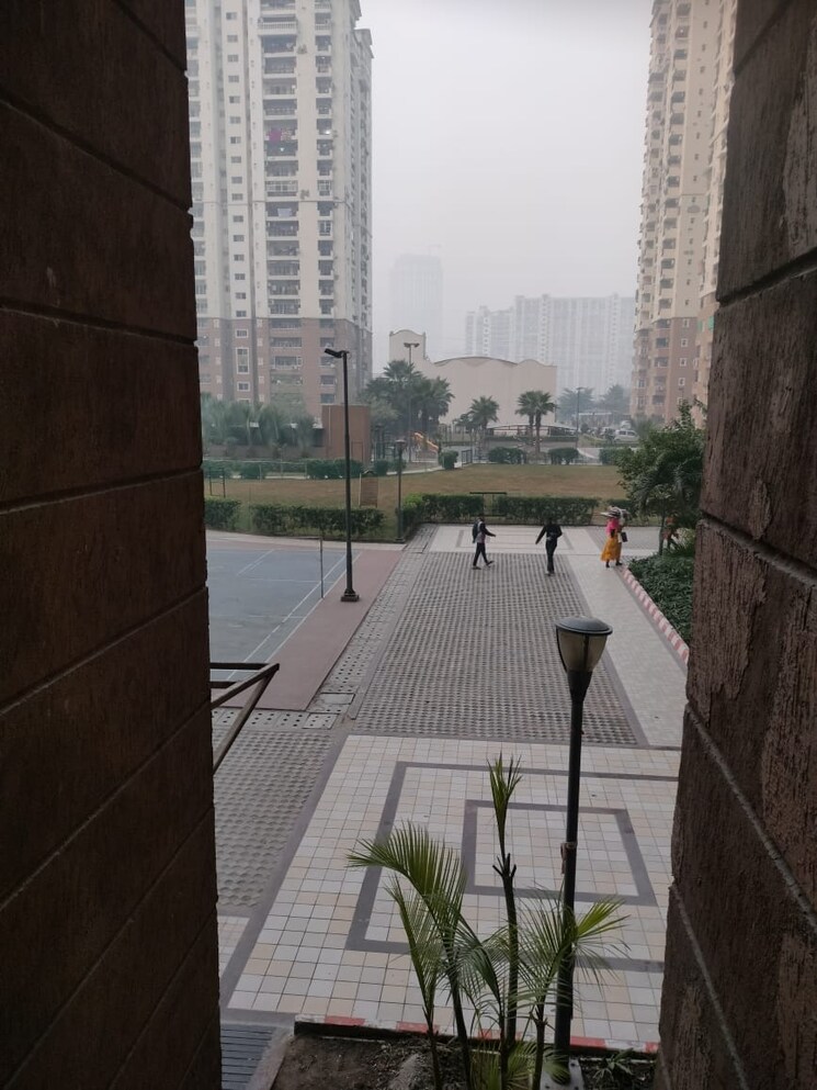 Balcony, nimbus-the-hyde-park 2 Bedroom 915 Sq.Ft. Apartment In Sector 78 Noida 7980764