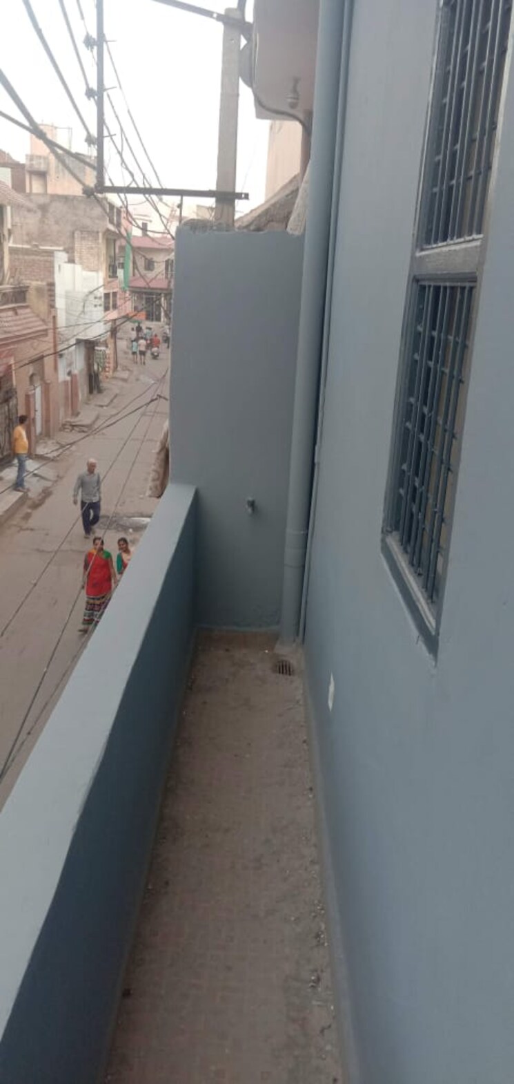 Balcony, sector 7 1.5 Bedroom 211 Sq.Ft. Independent House In Sector 7 Gurgaon 7980802