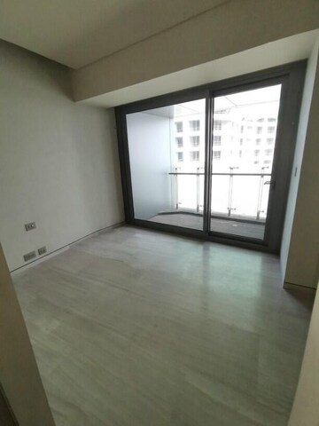 Room in 4 BHK Apartment at Lodha The World Towers World One Tier 2, Worli – for Rent