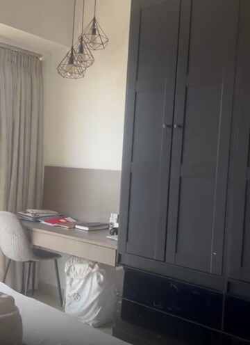 Room in 3 BHK Apartment at Lodha The Park, Worli – for Rent