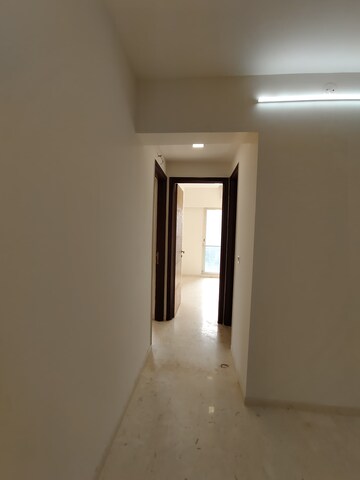 Building Lobby in 2 BHK Apartment at Best Complex Andheri West, Andheri West – for Rent