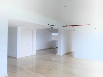 Room in 2 BHK Apartment at Ankur CHS Andheri West, Andheri West – for Rent
