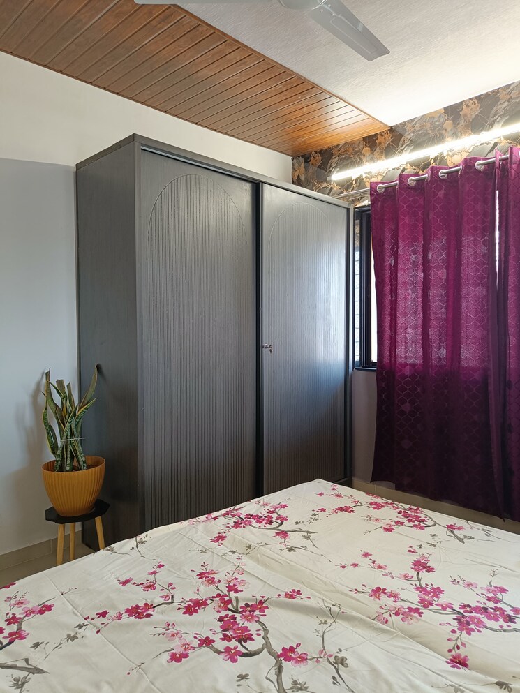 Master Bedroom, pal 3 Bedroom 1800 Sq.Ft. Apartment In Pal Surat 7980985
