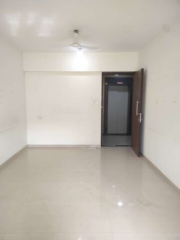 2 BHK Apartment For Resale in Lokhandwala Infrastructure Octacrest Kandivali East Mumbai  7980984