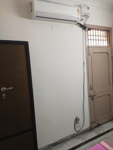 Furnished Amenities in 3.5 BHK Independent House at Dhakoli Village – for Sale