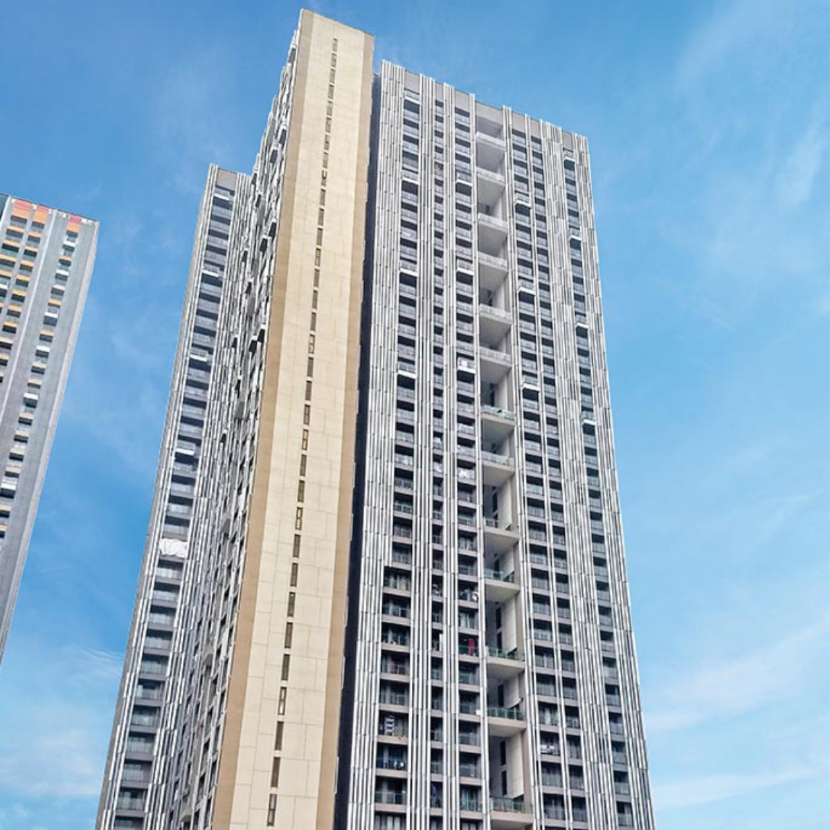 3 BHK 1347 Sq.Ft. Apartment in New Cuffe Parade