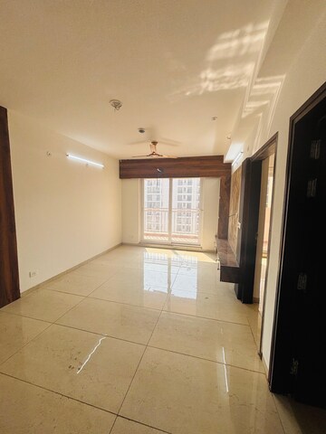 Room in 3 BHK Apartment at Rishita Manhattan, Gomti Nagar – for Rent