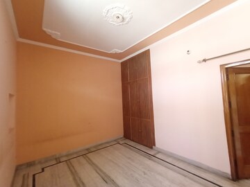 Room in 2 BHK Independent House at Sector 16 – for Rent