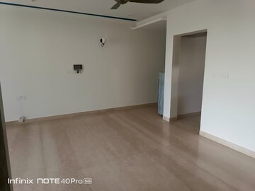 Room in 2.5 BHK Apartment at Bhartiya Nikoo Homes, Thanisandra Main Road – for Sale