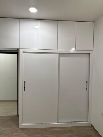 Room in 2 BHK Apartment at Indiabulls Centrum Park, Sector 103 – for Rent