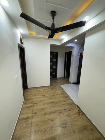 Room in 2 BHK Apartment at Indiabulls Centrum Park, Sector 103 – for Rent