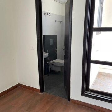 Room in 4 BHK Apartment at Altura Apartments, Nagla Road – for Sale