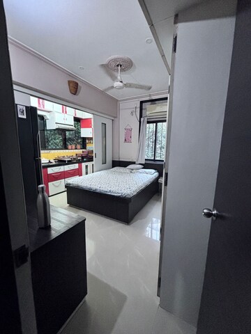 Bedroom in 1.5 BHK Apartment at Bandra West – for Rent