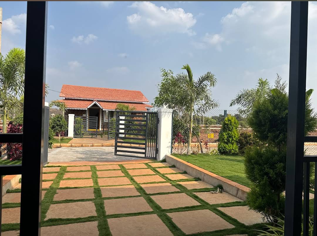 Plot For Sale in NH-65, Mumbai High Way fa