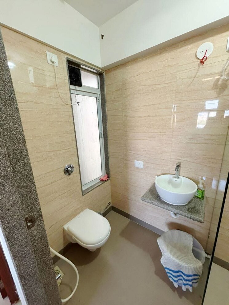 Bathroom, sheth-chopra-shanti-lifespaces-2 2 Bedroom 1060 Sq.Ft. Apartment In Nalasopara East Palghar 7981282