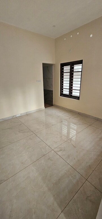 Room in 4 BHK Villa at Anayara – for Sale