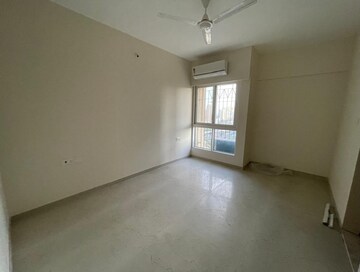 Room in 2 BHK Apartment at Dosti West County Phase 4 Dosti Pine, Balkum Pada – for Rent