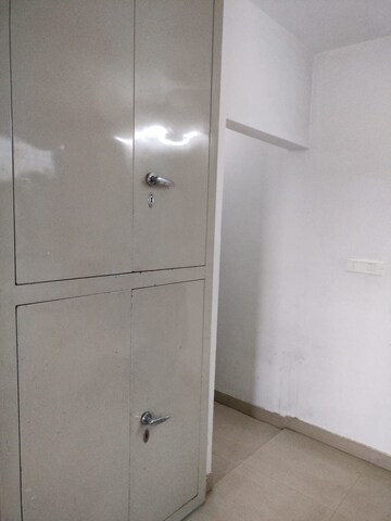 Master Bedroom in 1 BHK Independent House at Gomti Nagar – for Rent