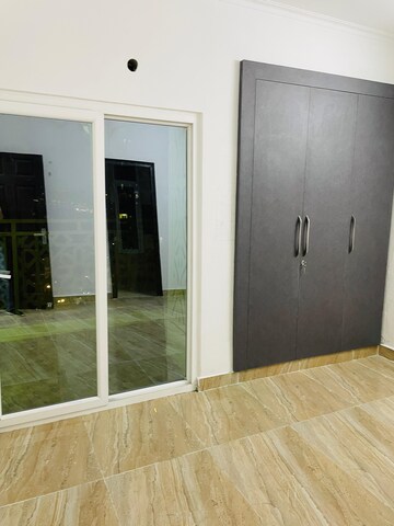 Room in 3 BHK Apartment at Shourya Alstonia Apartment, Pi Greater Noida – for Rent