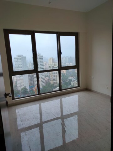Master Bedroom in 3.5 BHK Apartment at Sheth Auris Serenity Tower 1, Malad West – for Rent