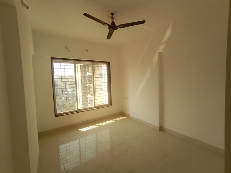 Room, sky-view-chs 1 Bedroom 400 Sq.Ft. Apartment In Kurla Mumbai 7981350