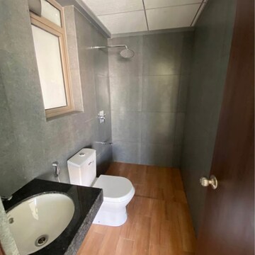 Bathroom in 2 BHK Apartment at Kalpataru Paramount, Majiwada – for Sale