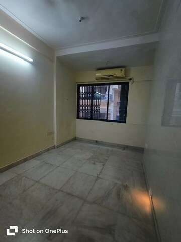 Room in 2 BHK Apartment at Bandra West – for Rent