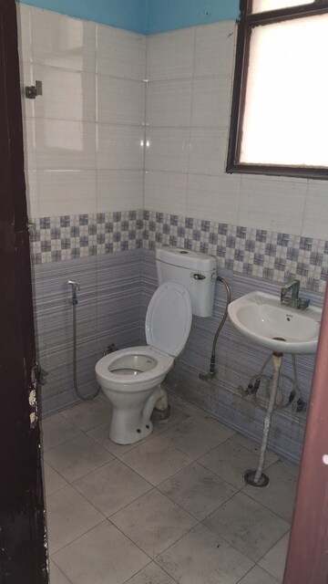 Master Bedroom in 2 BHK Apartment at ABCZ East Avenue, Sector 73 – for Rent