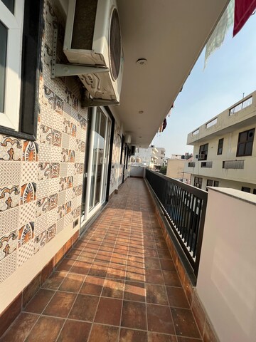 Balcony in 4 BHK Builder Floor at Ansal Plaza Sector-23, Sector 23 – for Rent