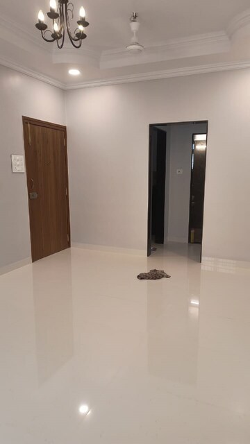 Room in 2 BHK Apartment at Bandra West – for Rent