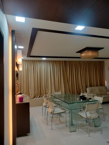 Living Room in 3 BHK Apartment at Khar West – for Rent
