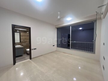 Room in 3 BHK Apartment at Oberoi Sky City, Borivali East – for Rent