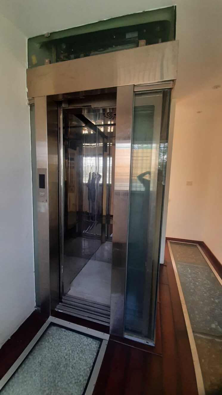 undefined, rajaji nagar 3.5 Bedroom 900 Sq.Ft. Independent House In Rajaji Nagar Bangalore 7981505