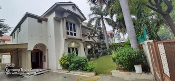 4 BHK Villa – Exterior View View at Thaltej - for Rent