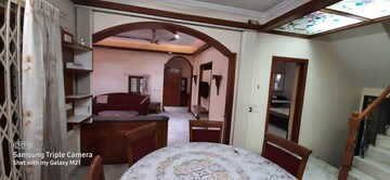 Bedroom in 4 BHK Villa at Thaltej – for Rent