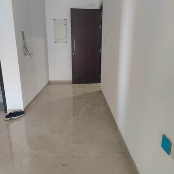 Room in 2 BHK Apartment at Kalpataru Radiance, Goregaon West – for Rent