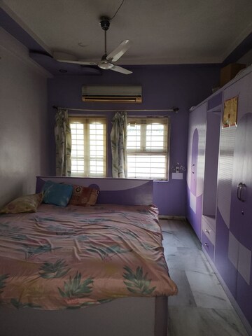 Bedroom in 3 BHK Villa at Science City – for Rent