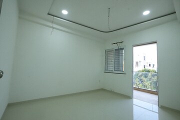 Room in 3 BHK Apartment at Gopal Nagar – for Sale