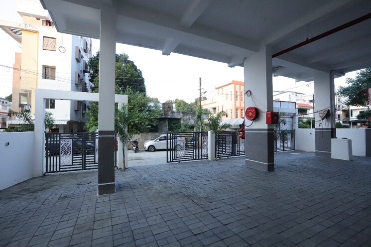  Parking, gopal nagar 3 Bedroom 1400 Sq.Ft. Apartment In Gopal Nagar Nagpur 7981513