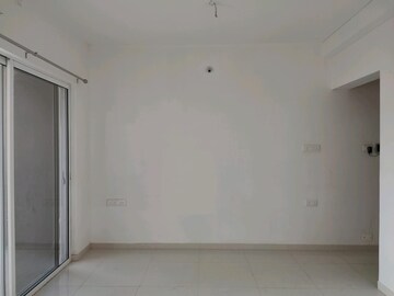 Room in 2 BHK Apartment at Godrej Boulevard, Manjari – for Rent