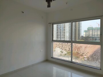 Room in 2 BHK Apartment at Godrej Boulevard, Manjari – for Rent