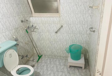 Bathroom in 3 BHK Villa at Sector 19 – for Rent