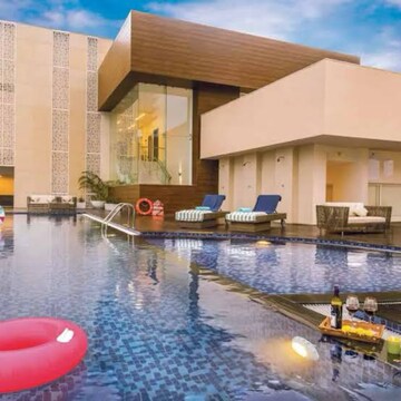 Swimming Pool in 4 BHK Apartment at Mahindra Luminare, Sector 59 – for Sale