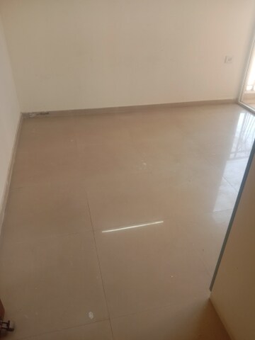 Room in 3 BHK Apartment at Mahagun Mywoods, Sector 16c Greater Noida – for Rent