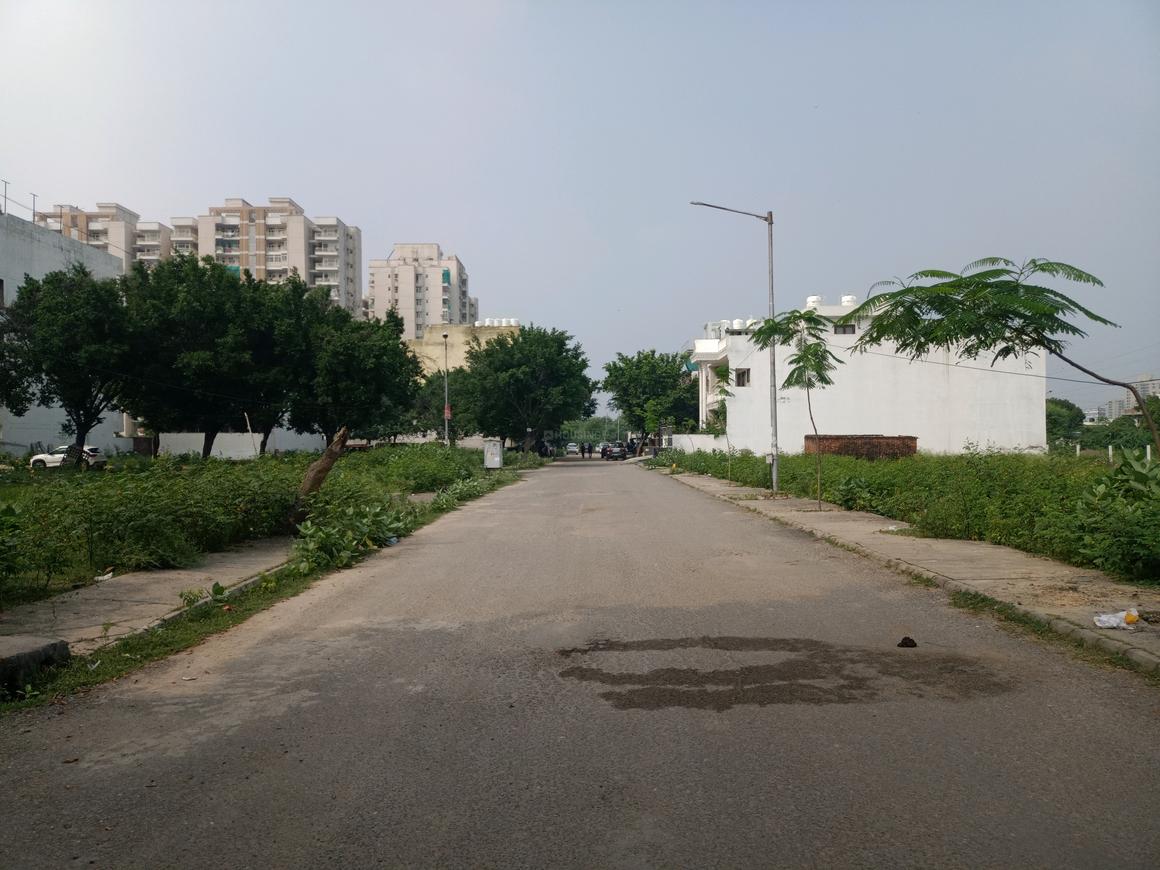 Plot For Sale in Sector 85