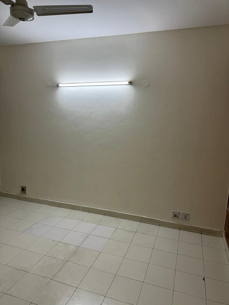 Room, ansal-sushant-estate 2 Bedroom 1100 Sq.Ft. Apartment In Sector 52 Gurgaon 7981641