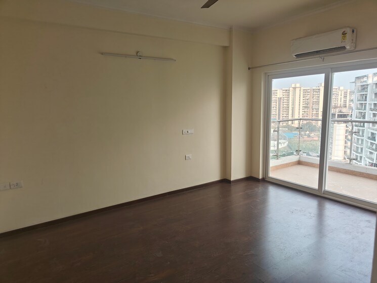 Room, shree-vardhman-victoria 3.5 Bedroom 1950 Sq.Ft. Apartment In Sector 70 Gurgaon 7981671