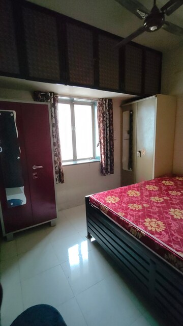 Room in  Pg at Gokuldham Colony – for Rent