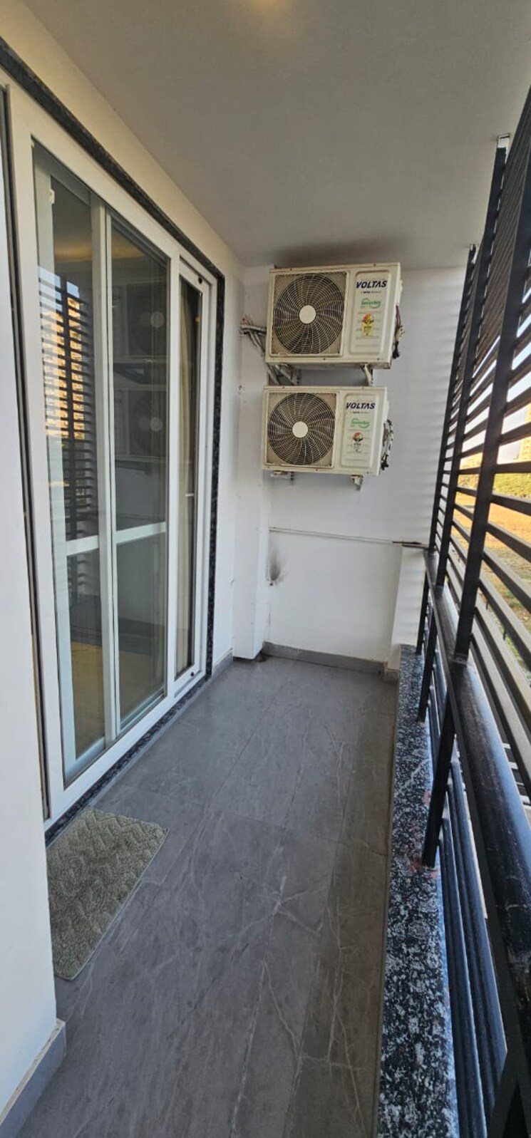 Balcony, bptp-amstoria-country-floor 3 Bedroom 250 Sq.Yd. Builder Floor In Sector 102 Gurgaon 7981806