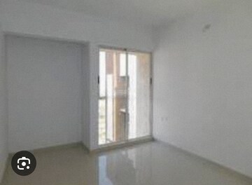 Room in 2 BHK Apartment at Lodha Upper Thane Meadows, Anjur – for Sale